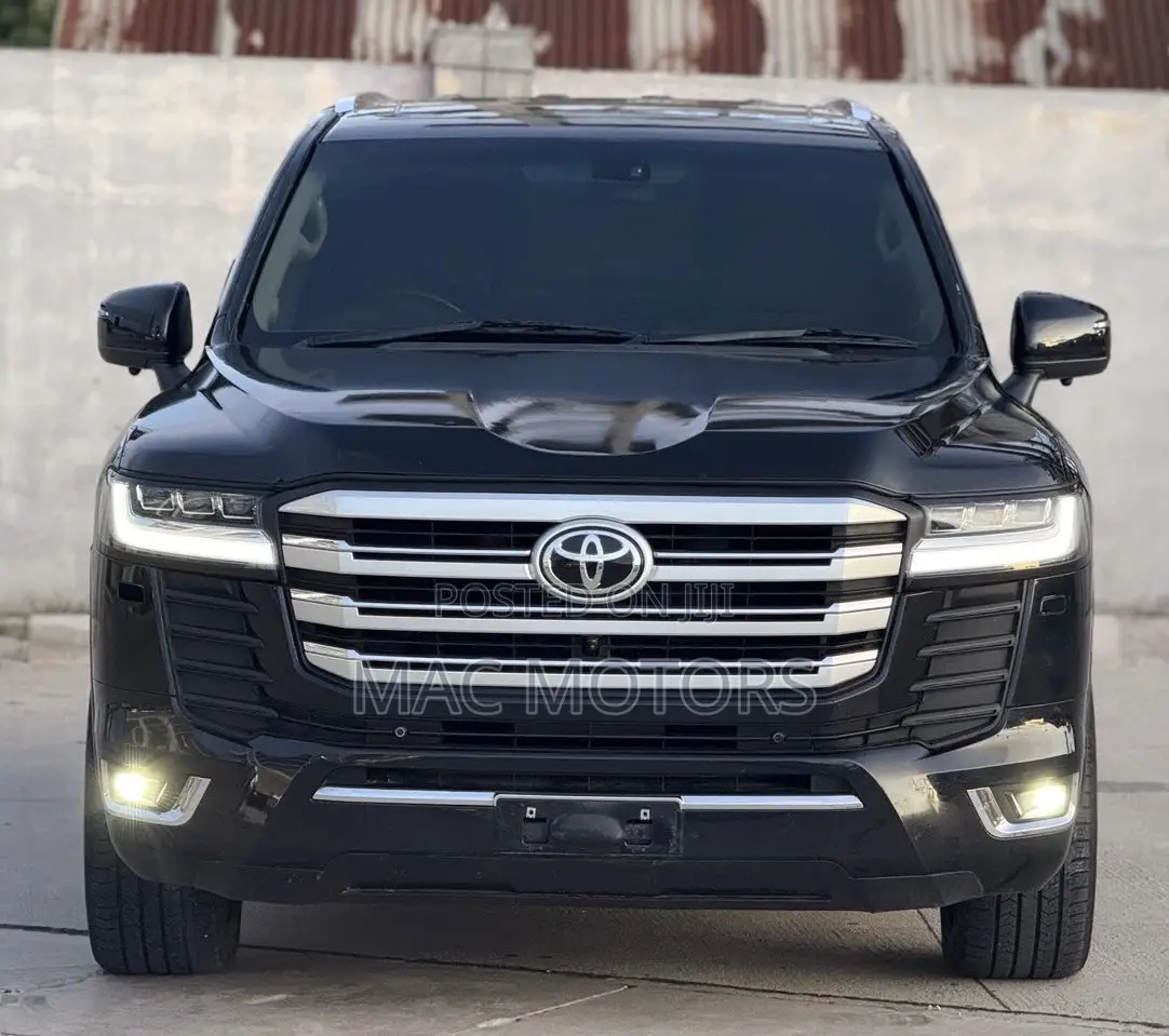 Toyota Land Cruiser 2015 Black