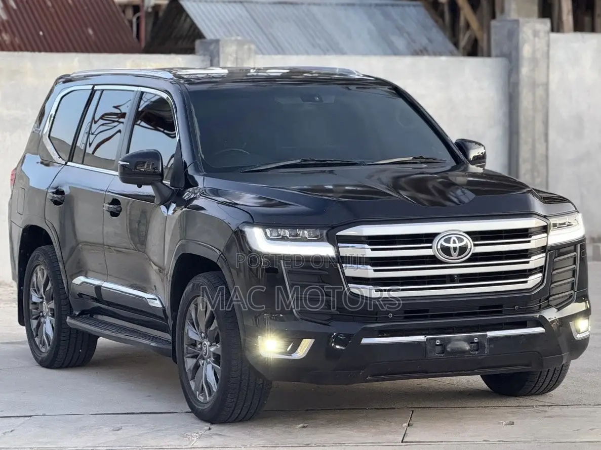Toyota Land Cruiser 2015 Black