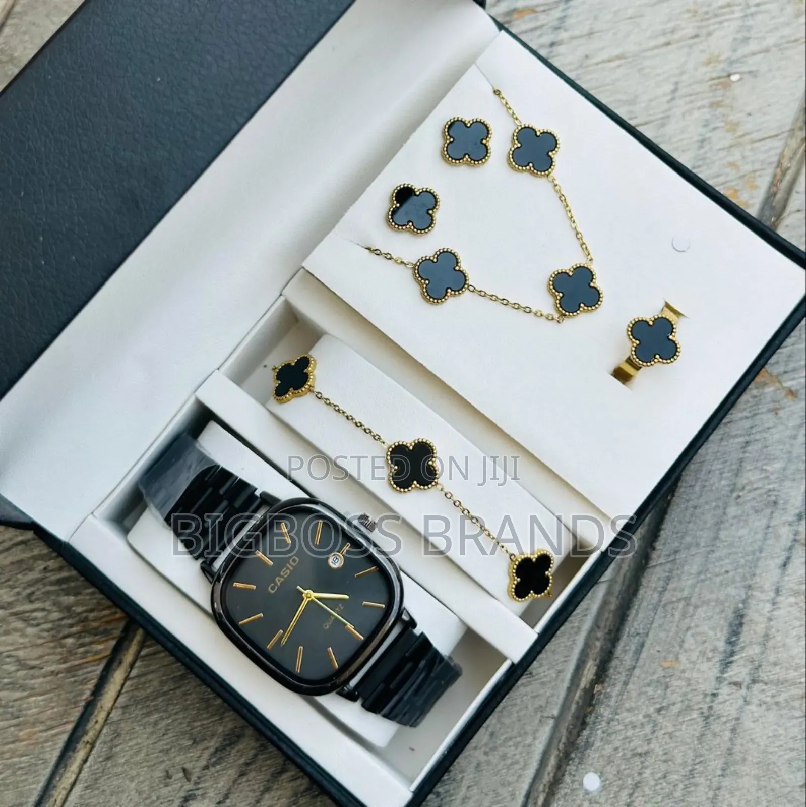 Casio Van Cleaf and Appeal Set