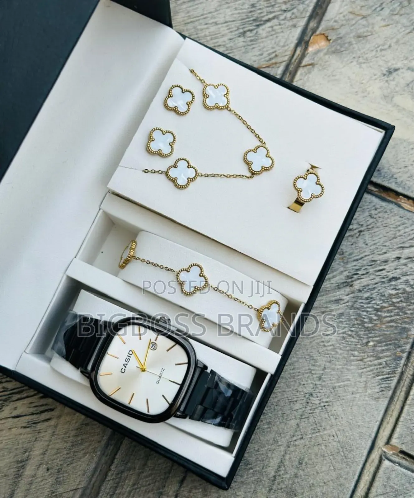 Casio Van Cleaf and Appeal Set