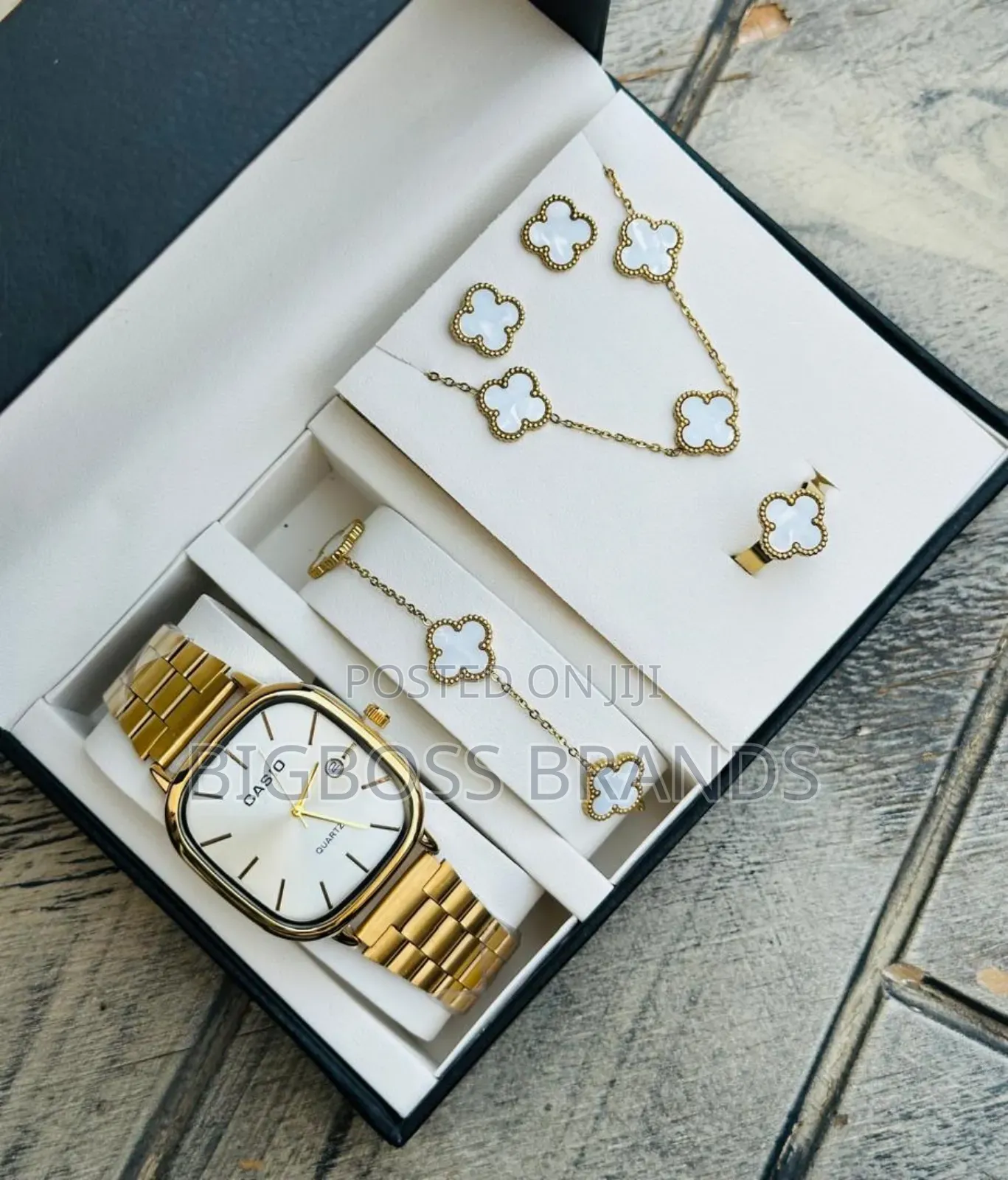 Casio Van Cleaf and Appeal Set