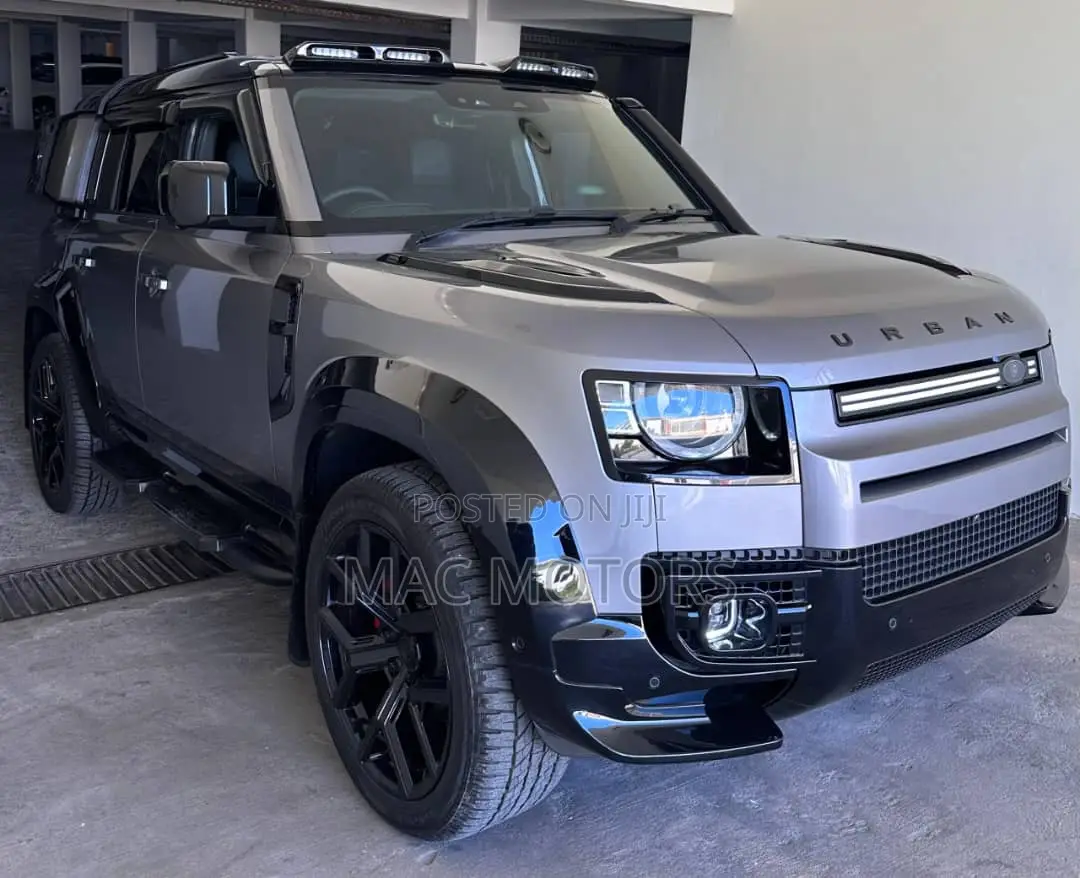 New Land Rover Defender 2024 Gray