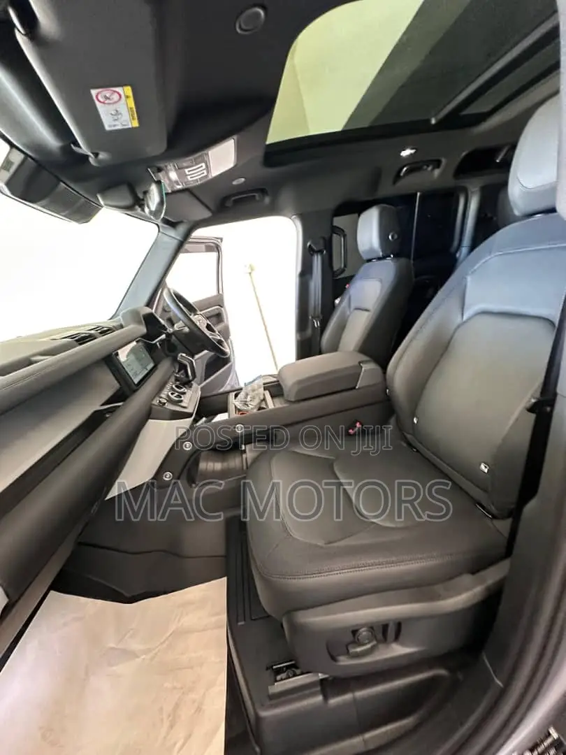 New Land Rover Defender 2024 Gray