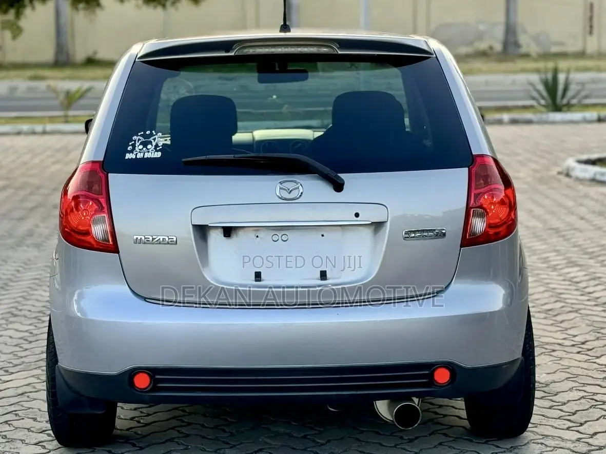 Mazda Verisa 2008 Gray