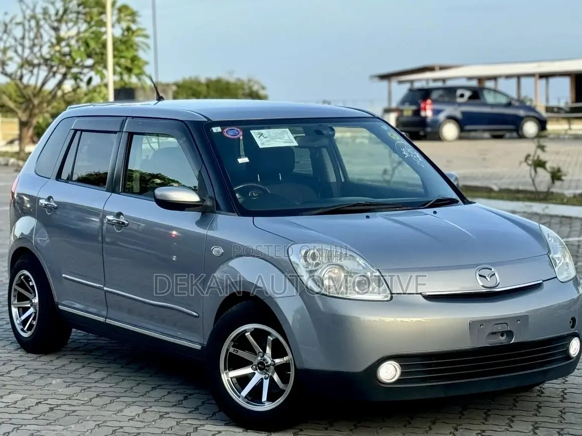 Mazda Verisa 2008 Gray