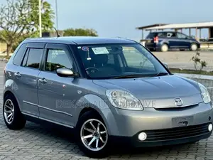 Mazda Verisa 2008 Gray