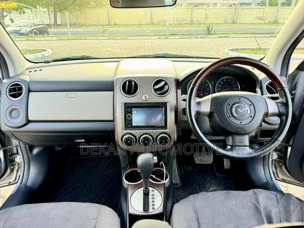 Mazda Verisa 2008 Gray