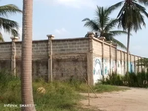 Yard Inauzwa Kitonga