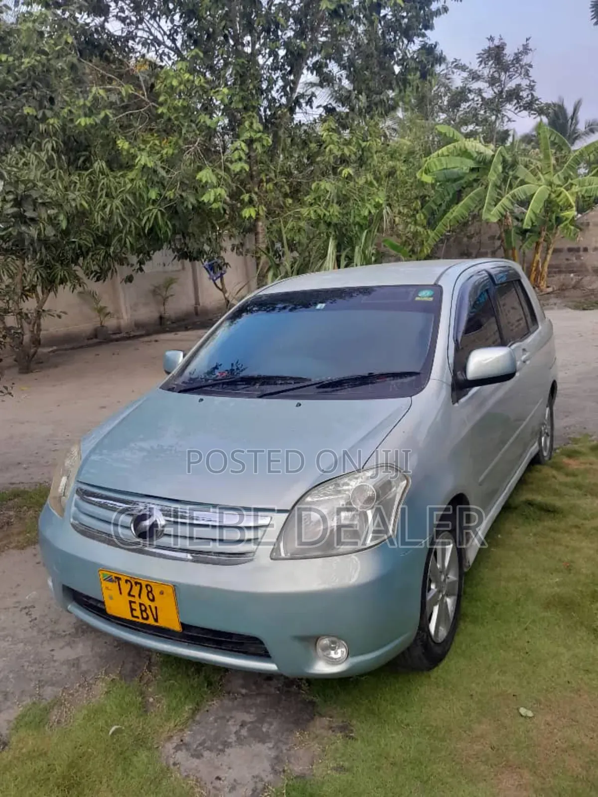 Toyota Raum 2006 Green