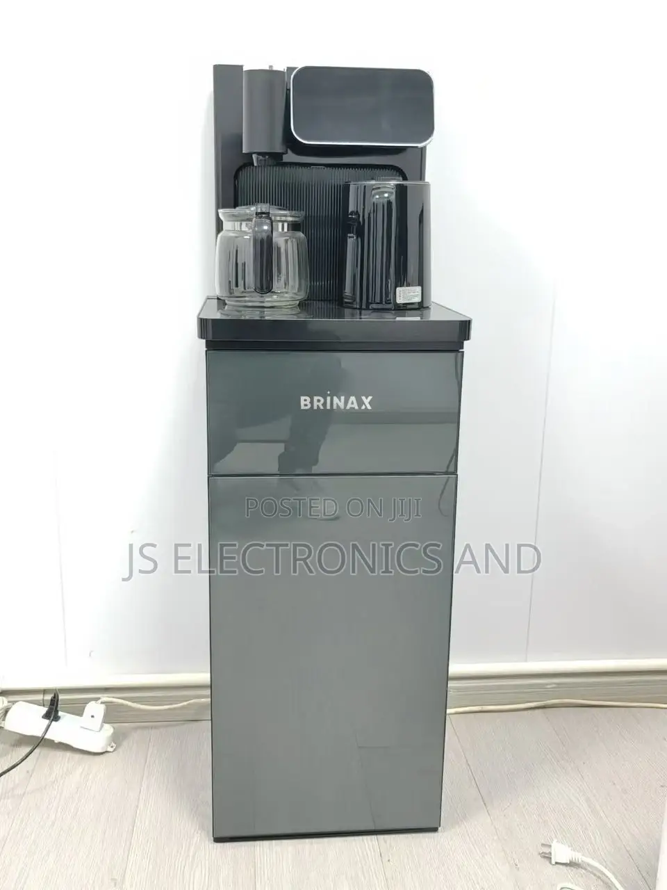 Brinax Water Dispenser ,Inatoa Maji Baridi Na Moto