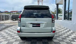 Toyota Land Cruiser Prado 2002 Green