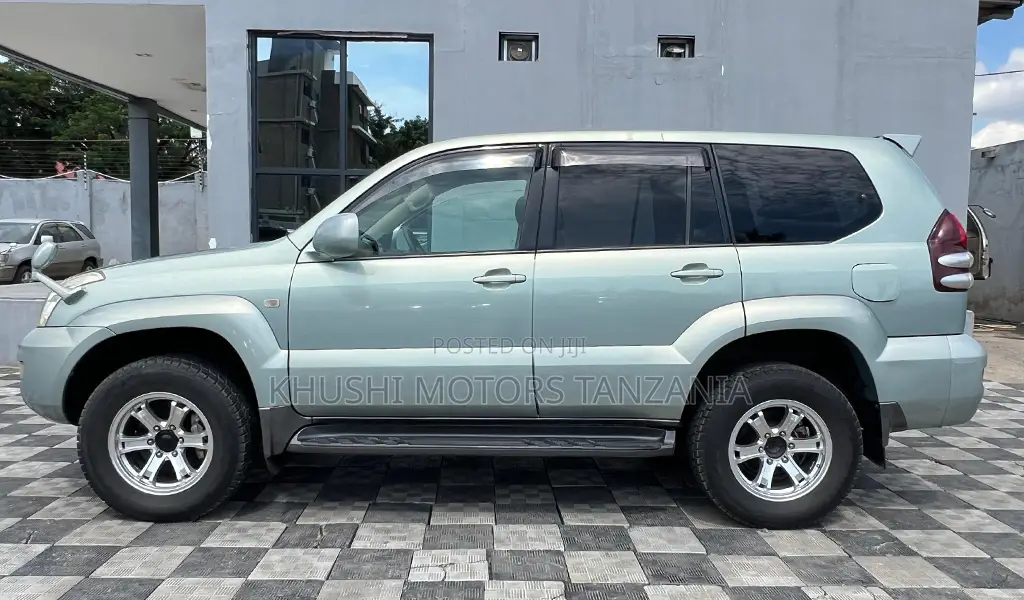 Toyota Land Cruiser Prado 2002 Green