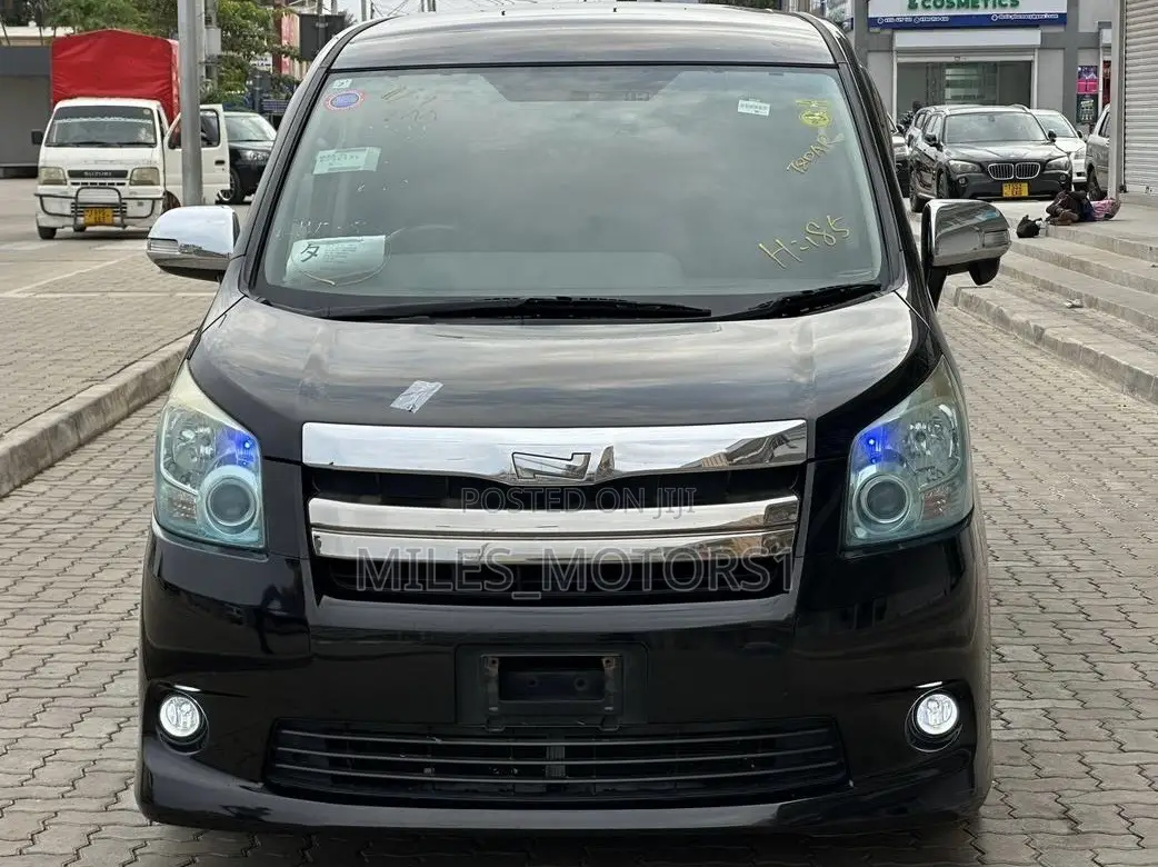 Toyota Noah 2008 Black