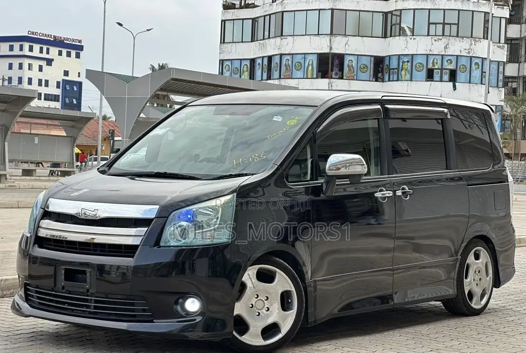Toyota Noah 2008 Black