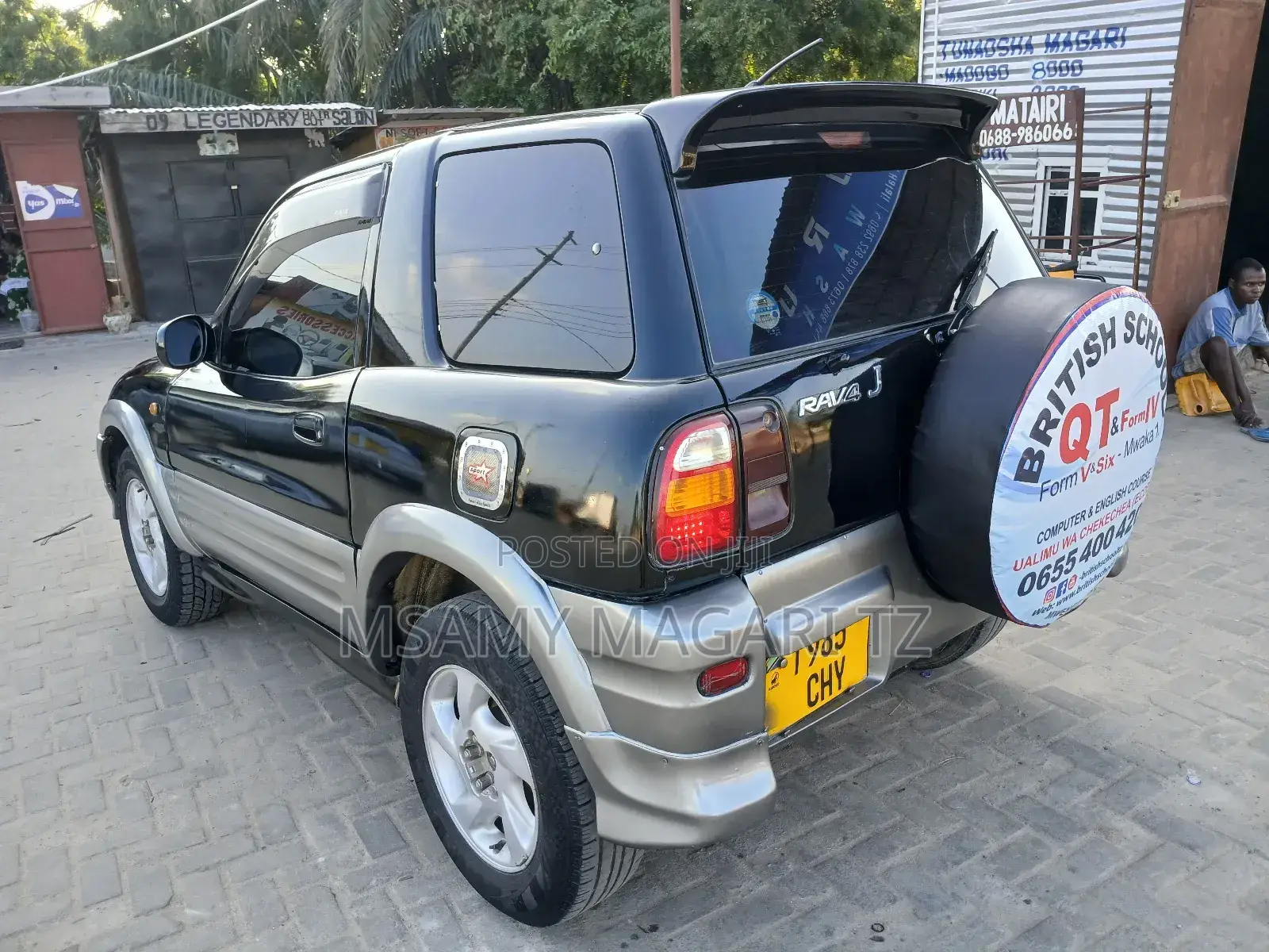 Toyota RAV4 Base 4x4 1999 Black