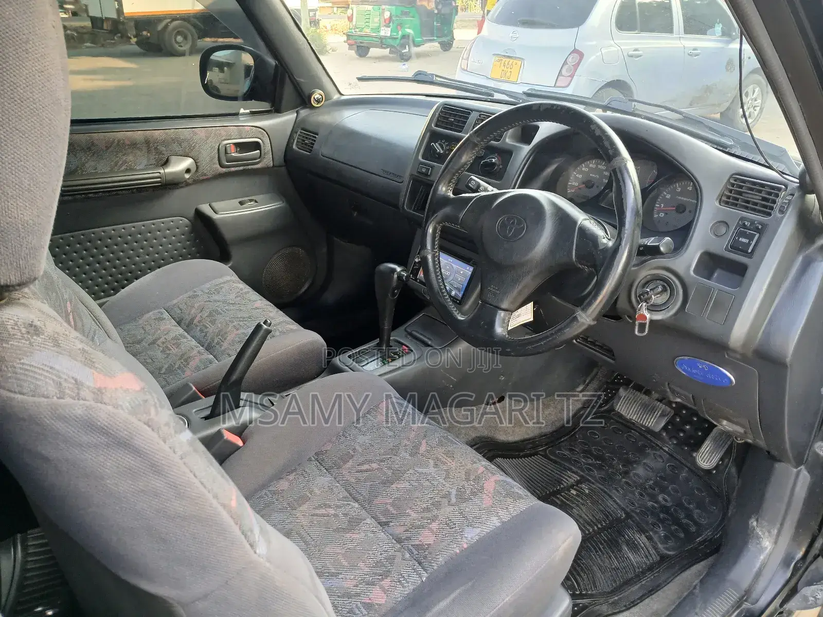 Toyota RAV4 Base 4x4 1999 Black