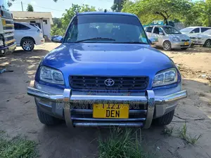 Toyota RAV4 Base 4x4 1999 Blue