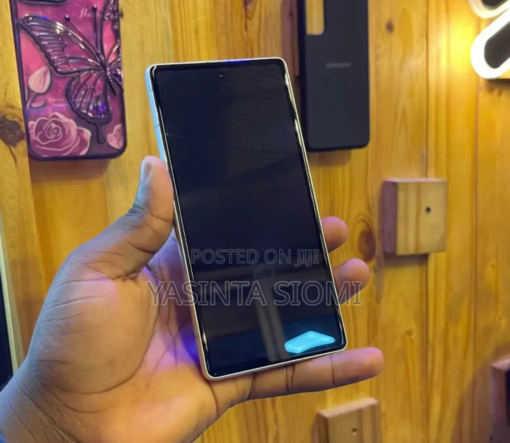 Google Pixel 7a 128 GB White