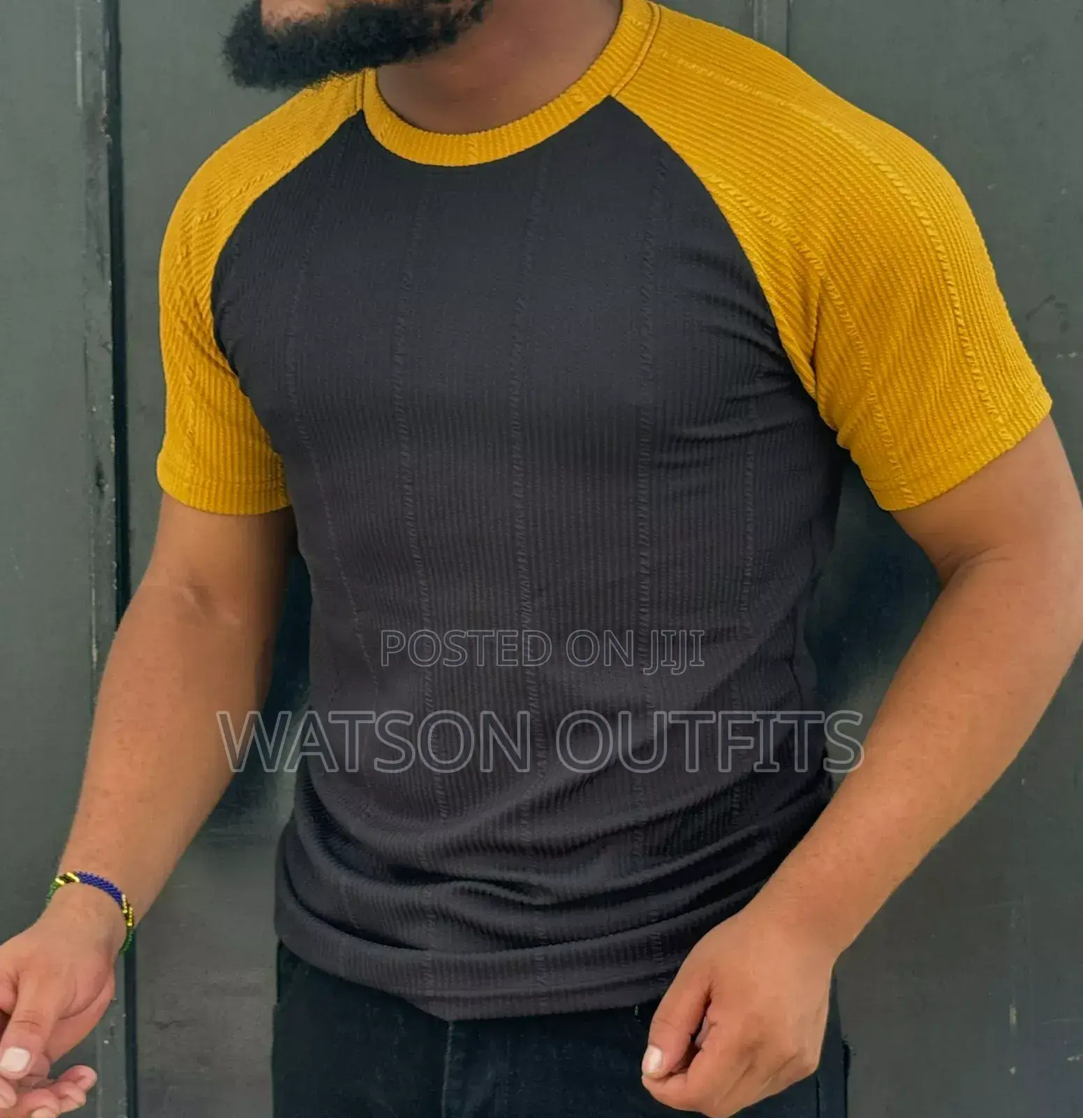T-Shirts Za Ubora Na Mpya Kabisa