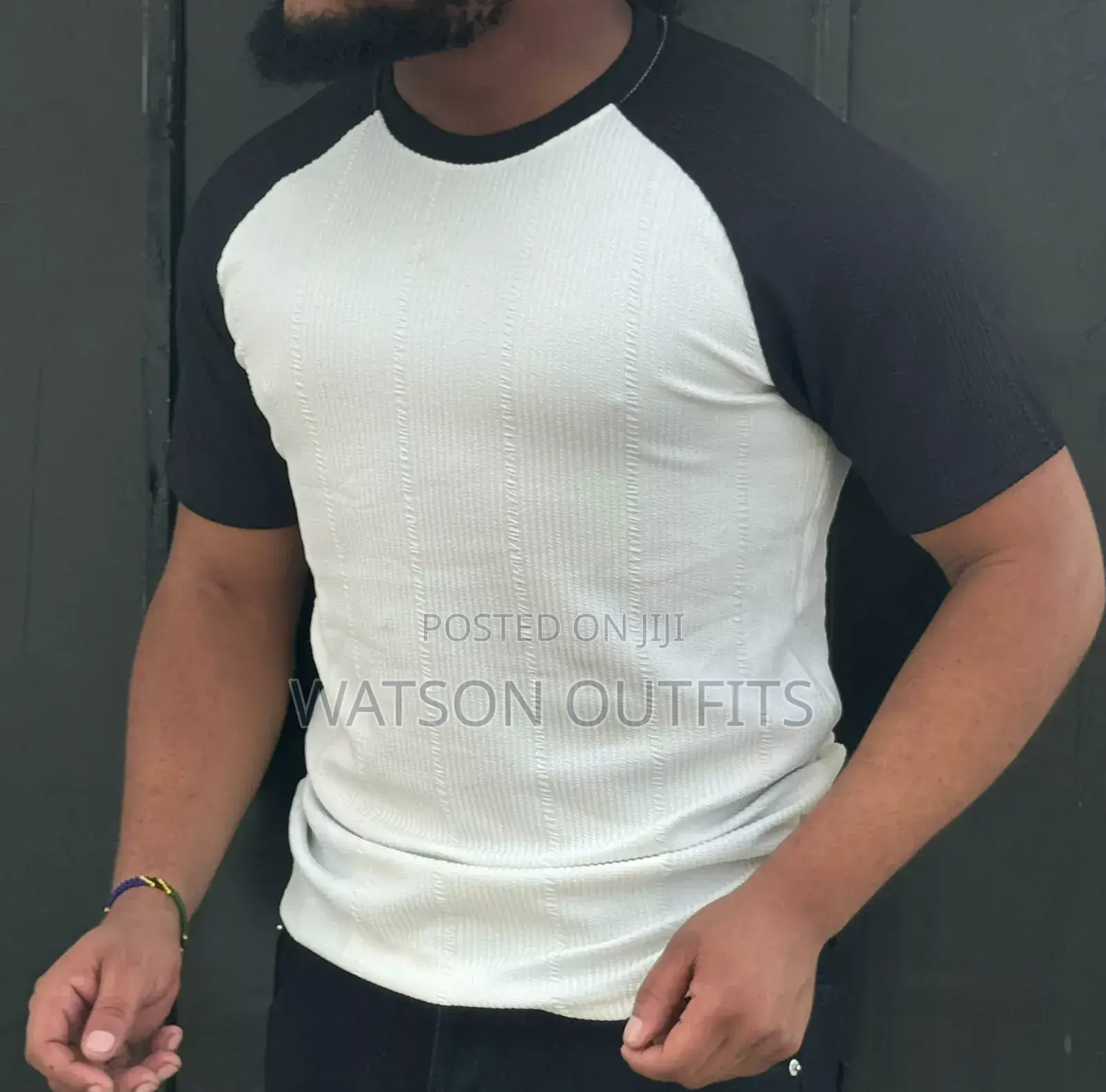 T-Shirts Za Ubora Na Mpya Kabisa
