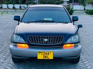 Toyota Harrier 2005 Black