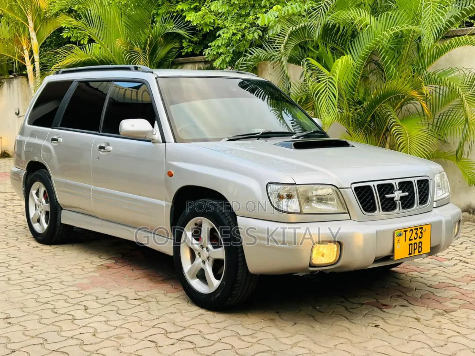 Subaru Forester Automatic 2001 Silver