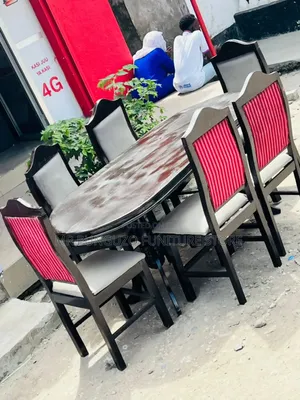 Dinning Table Classic Sana