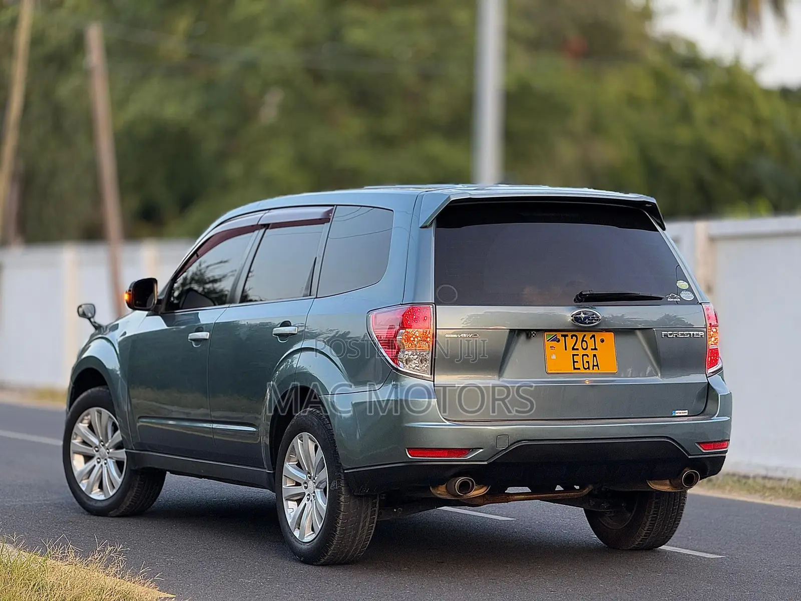 Subaru Forester 2011 Blue