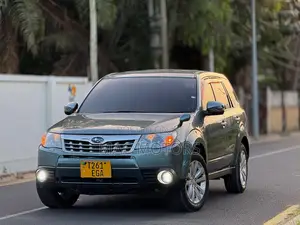 Subaru Forester 2011 Blue