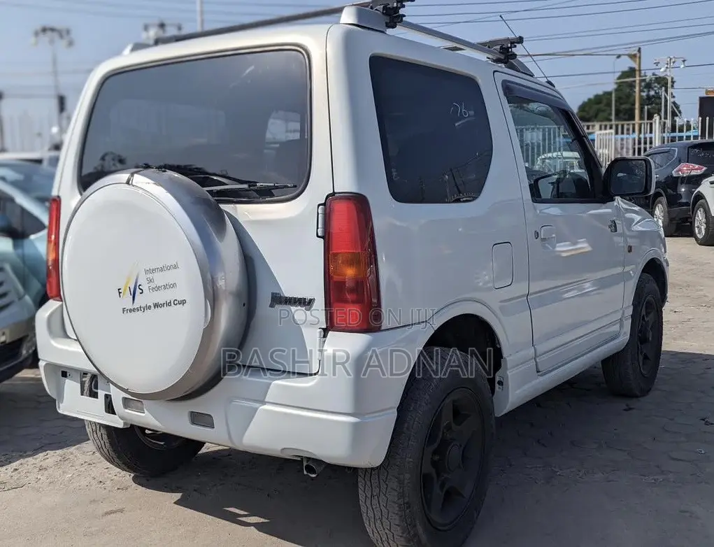 Suzuki Jimny 2000 White