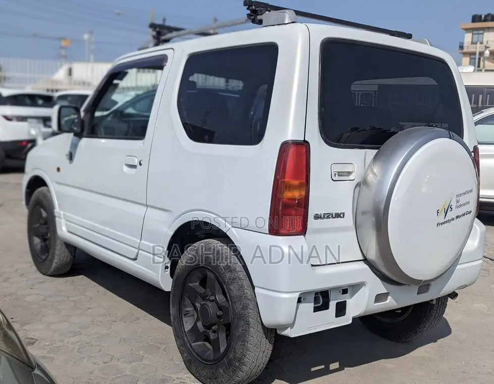 Suzuki Jimny 2000 White