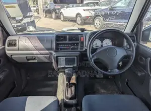 Suzuki Jimny 2000 White