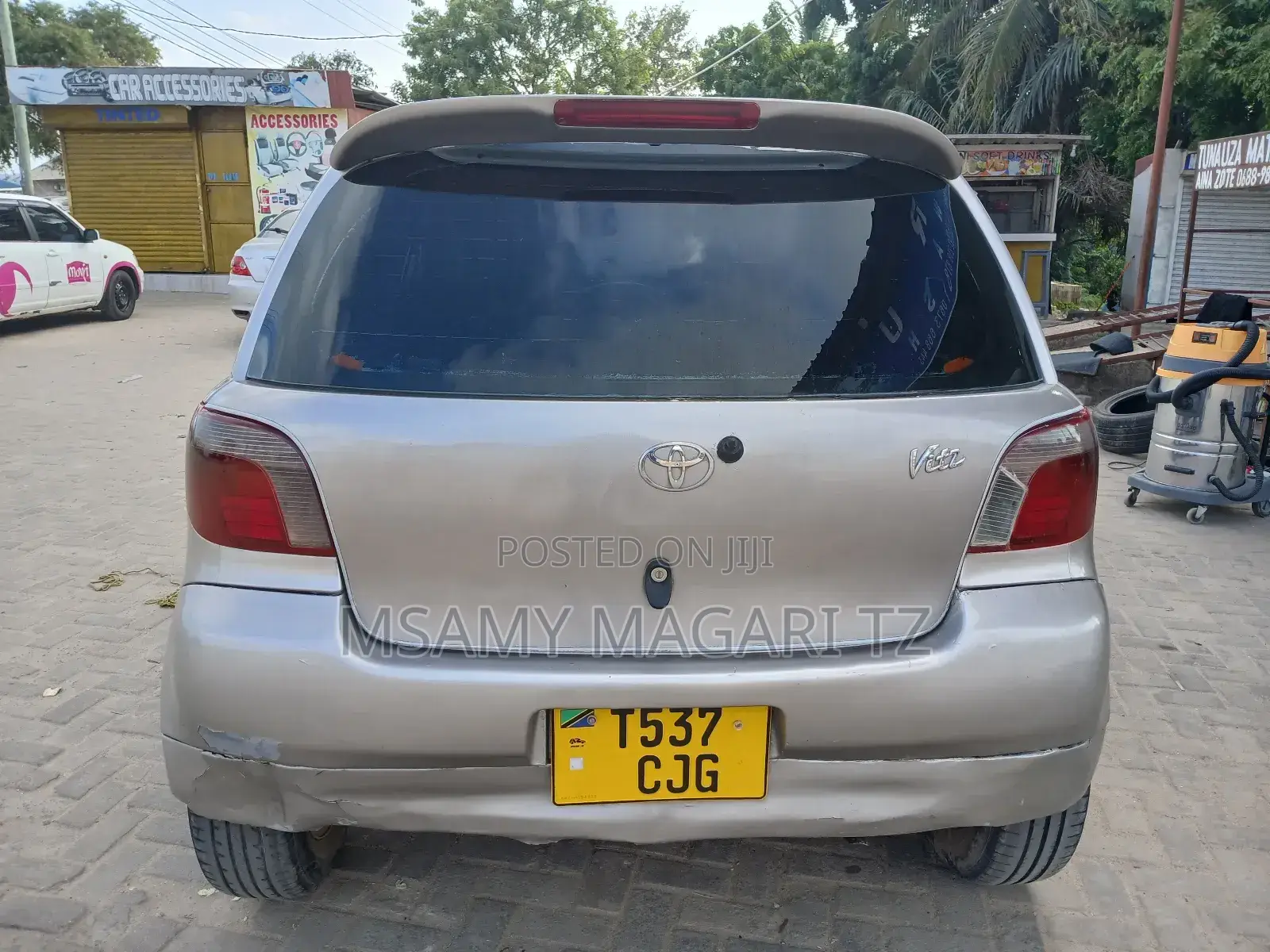 Toyota Vitz 1.0 FWD 5dr 2001 Silver