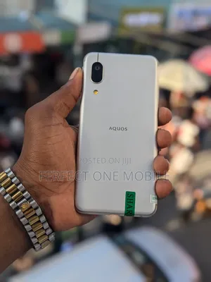 Sharp Aquos Sense 3 SHV45 64 GB