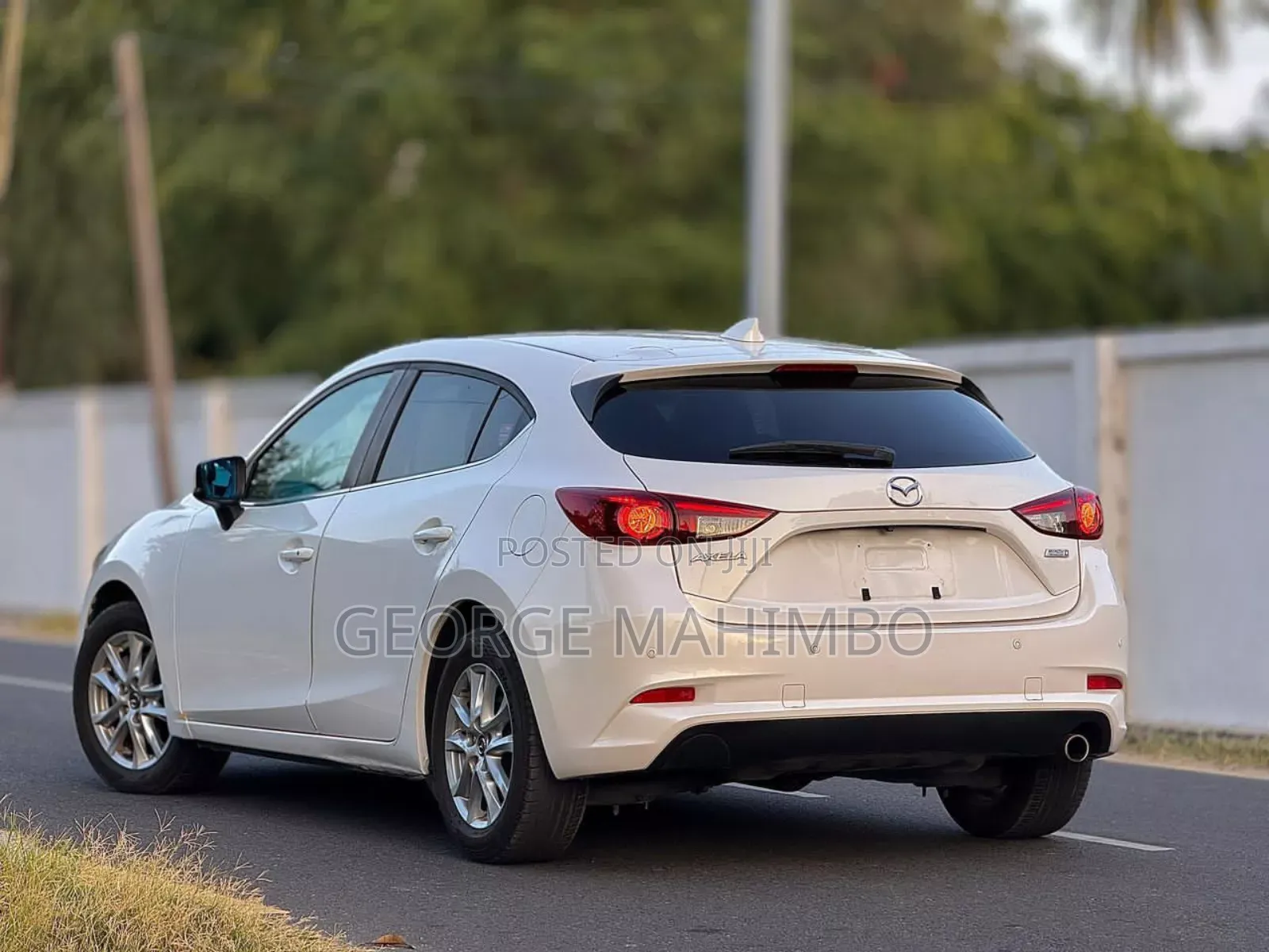 Mazda Axela 2017 White