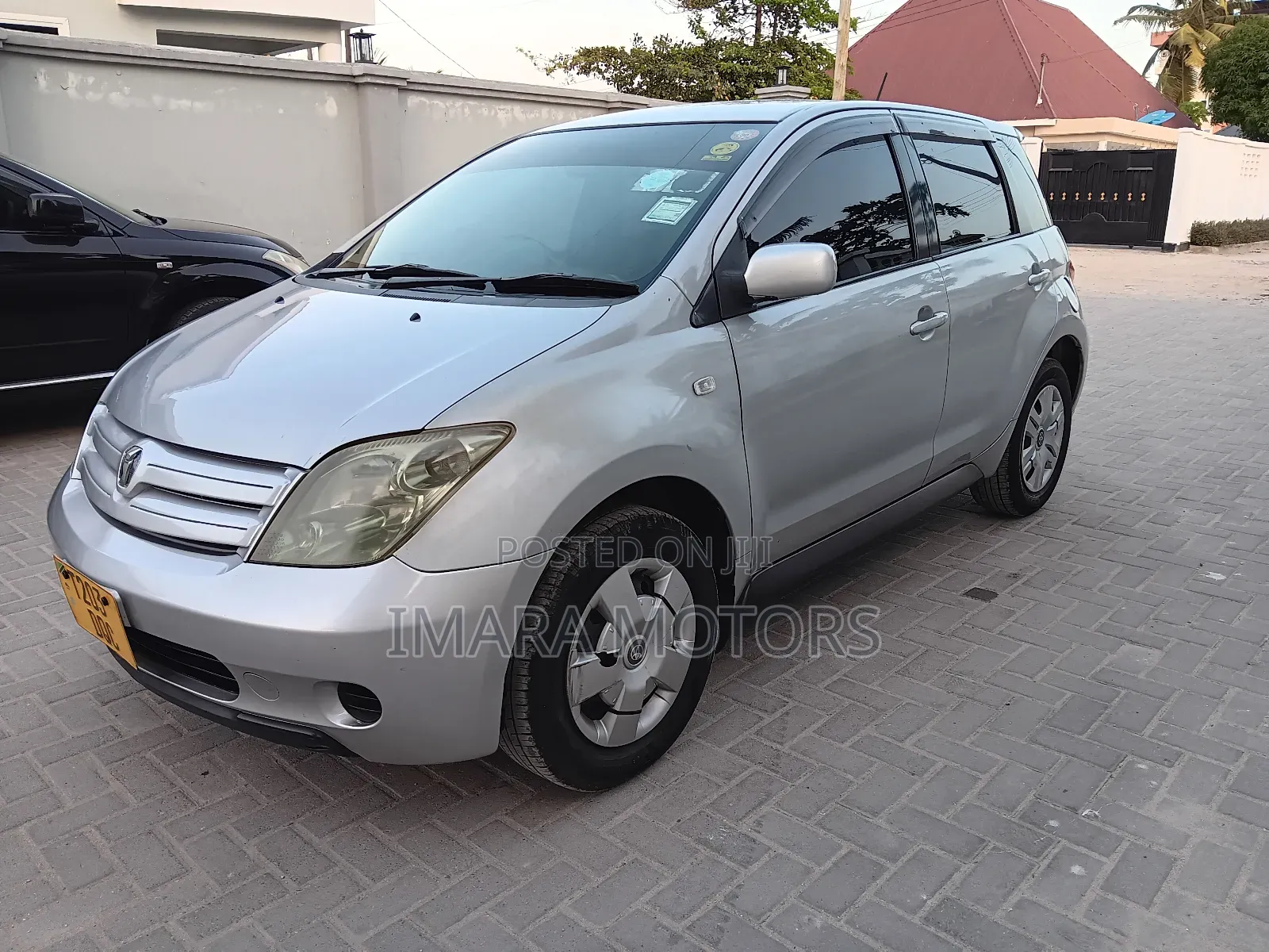 Toyota IST 2005 Silver