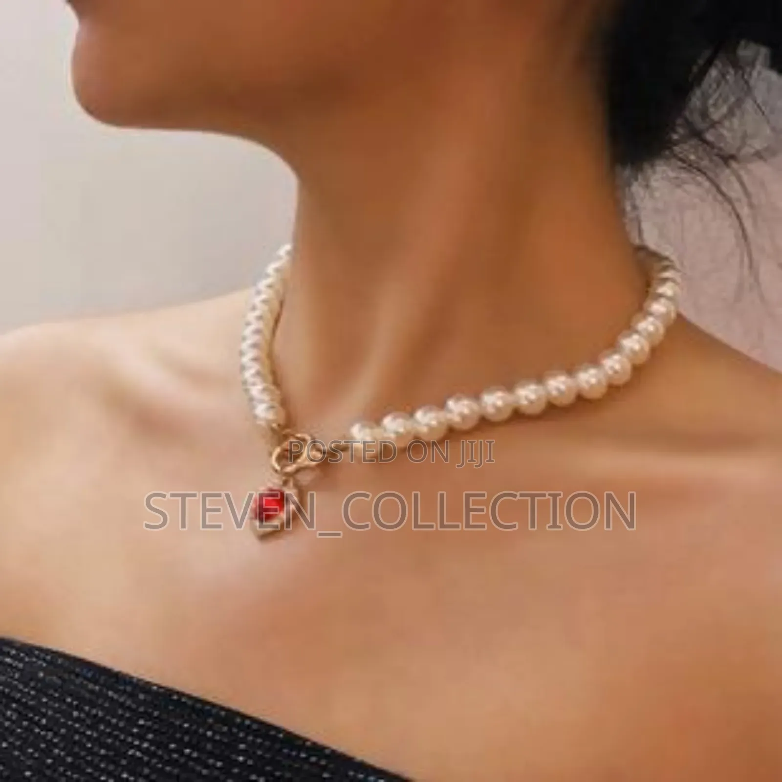 Women's Necklaces