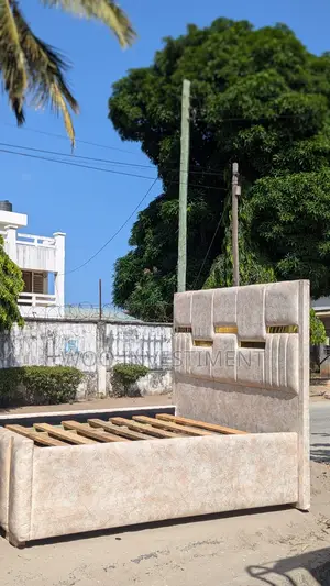 Bedsofa Kali Sana Size 5//6 Mpya Sana Clean