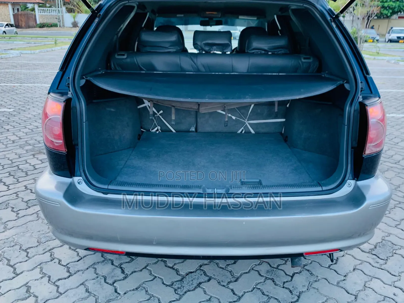 Toyota Harrier 2004 Black