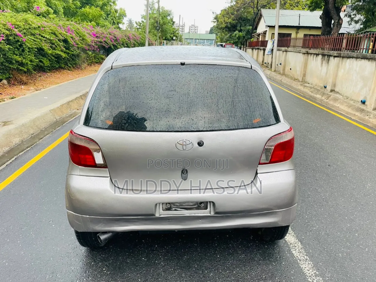 Toyota Vitz 2003 Silver