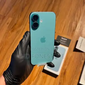 New Apple iPhone 16 128 GB Green