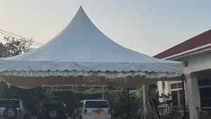 Wauzaji Maturubai Na Tents