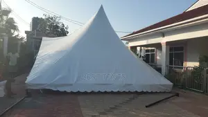 Wauzaji Maturubai Na Tents