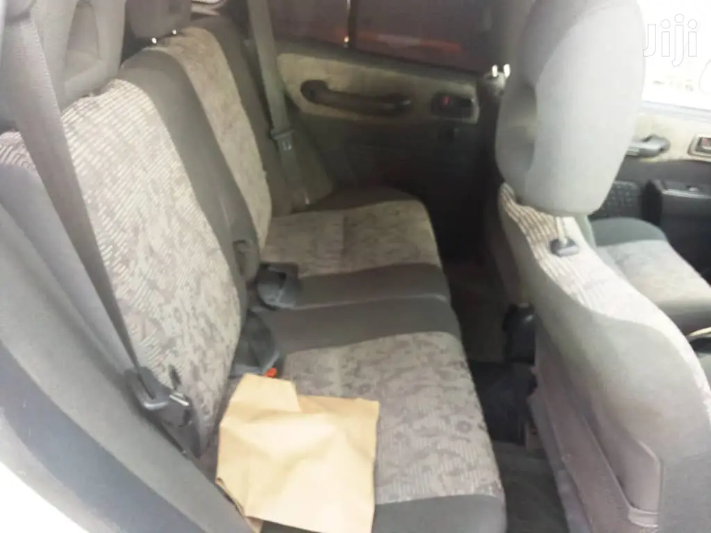 Toyota RAV4 1999 White