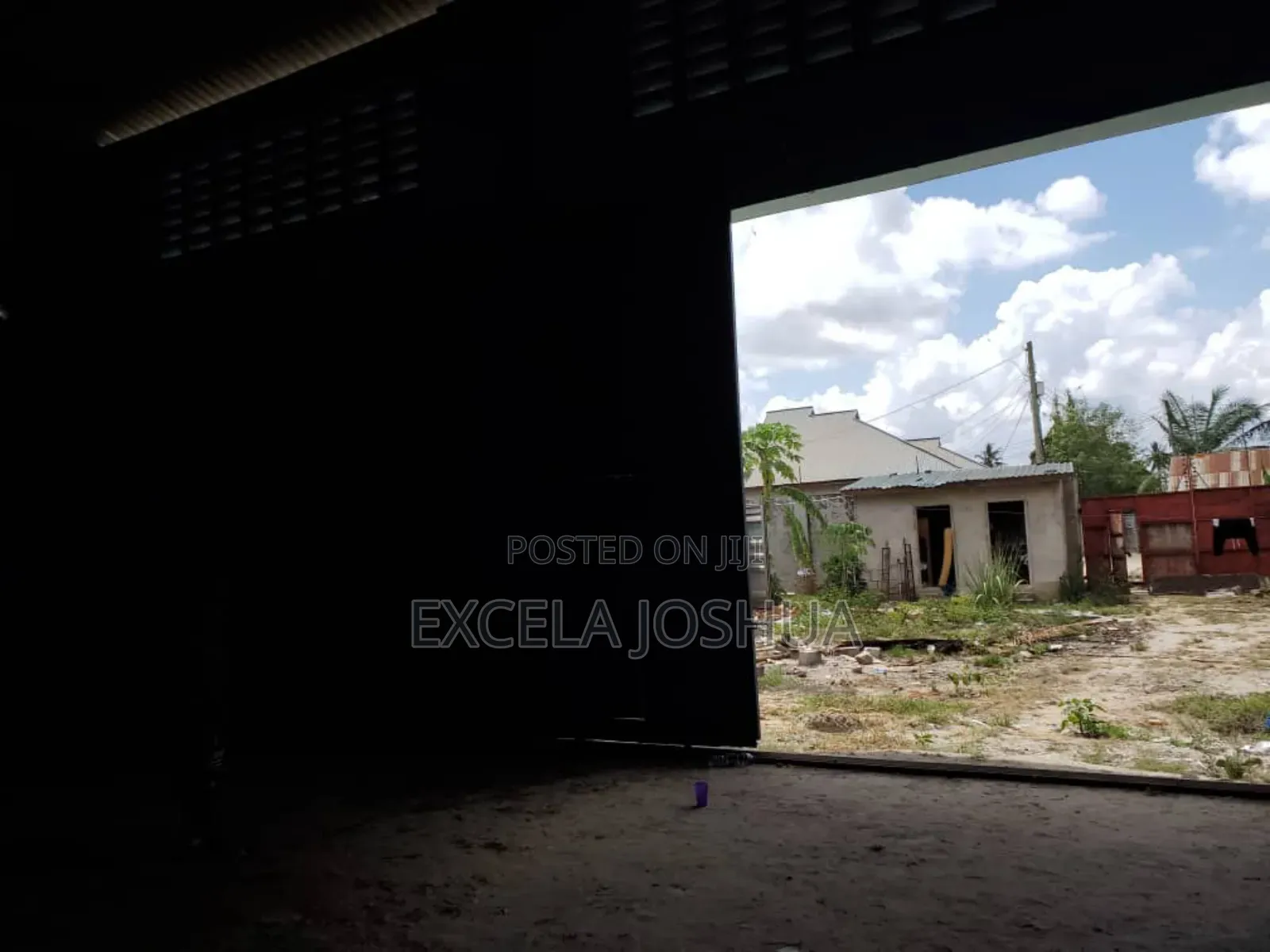 Eneo SQM 2286 Na Godown Ndani Linauzwa Chamanzi Msufini