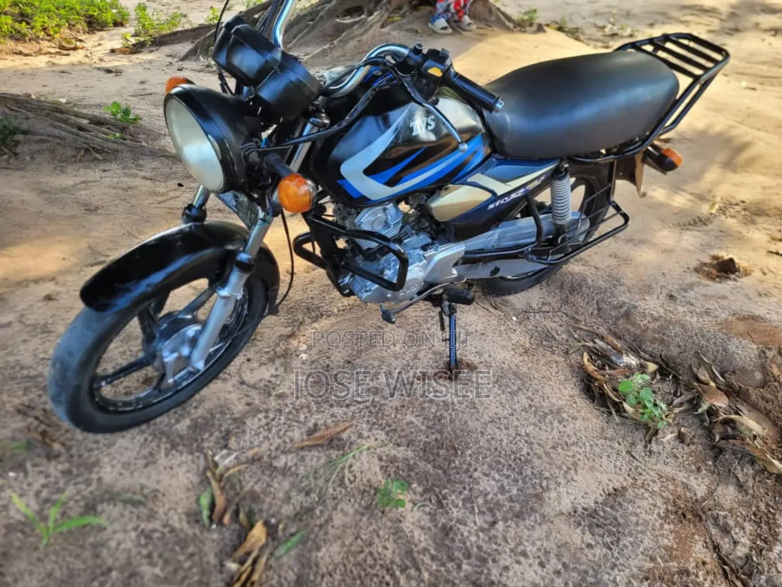 TVS HLX 125 2024 Black