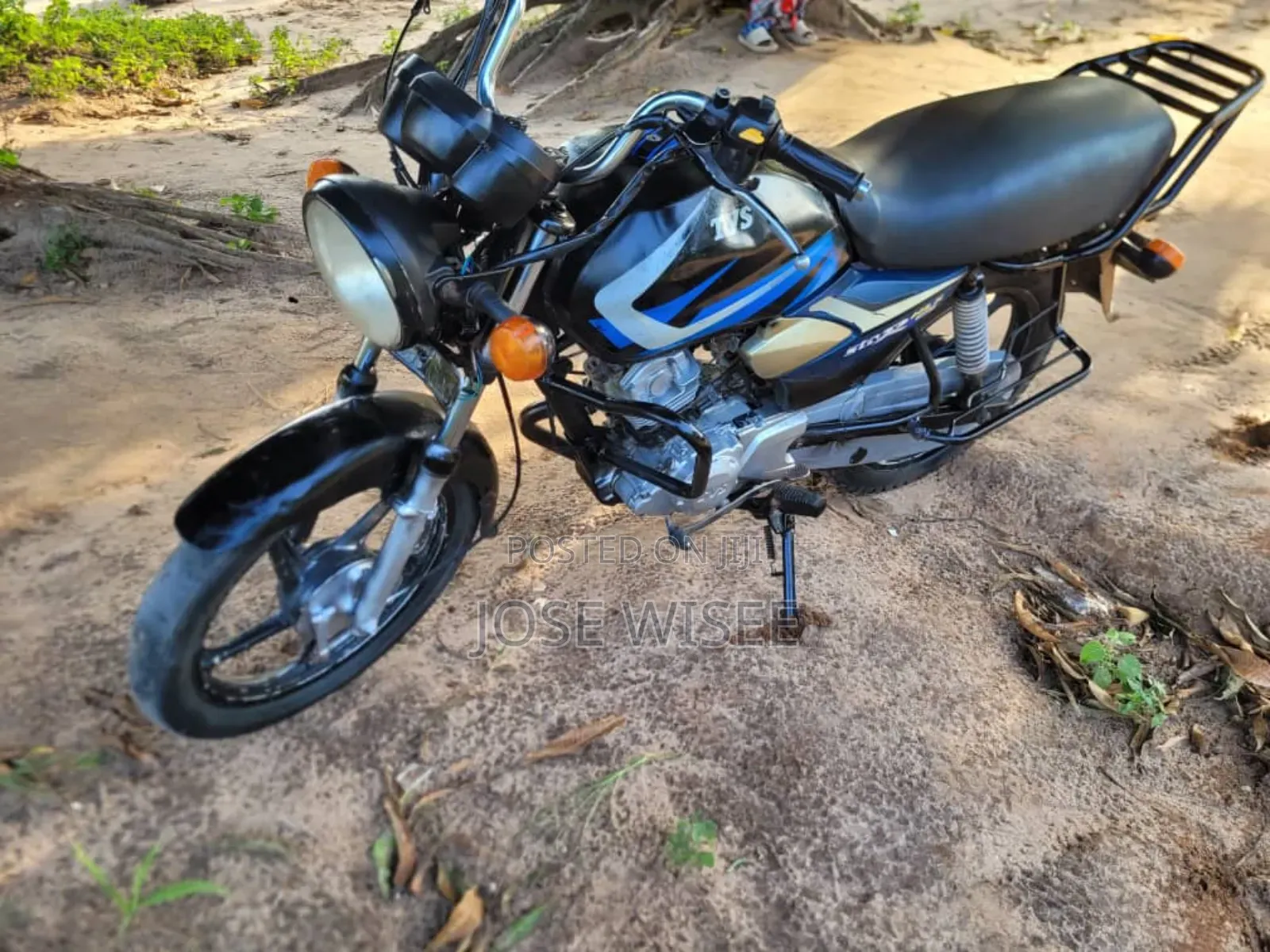TVS HLX 125 2024 Black