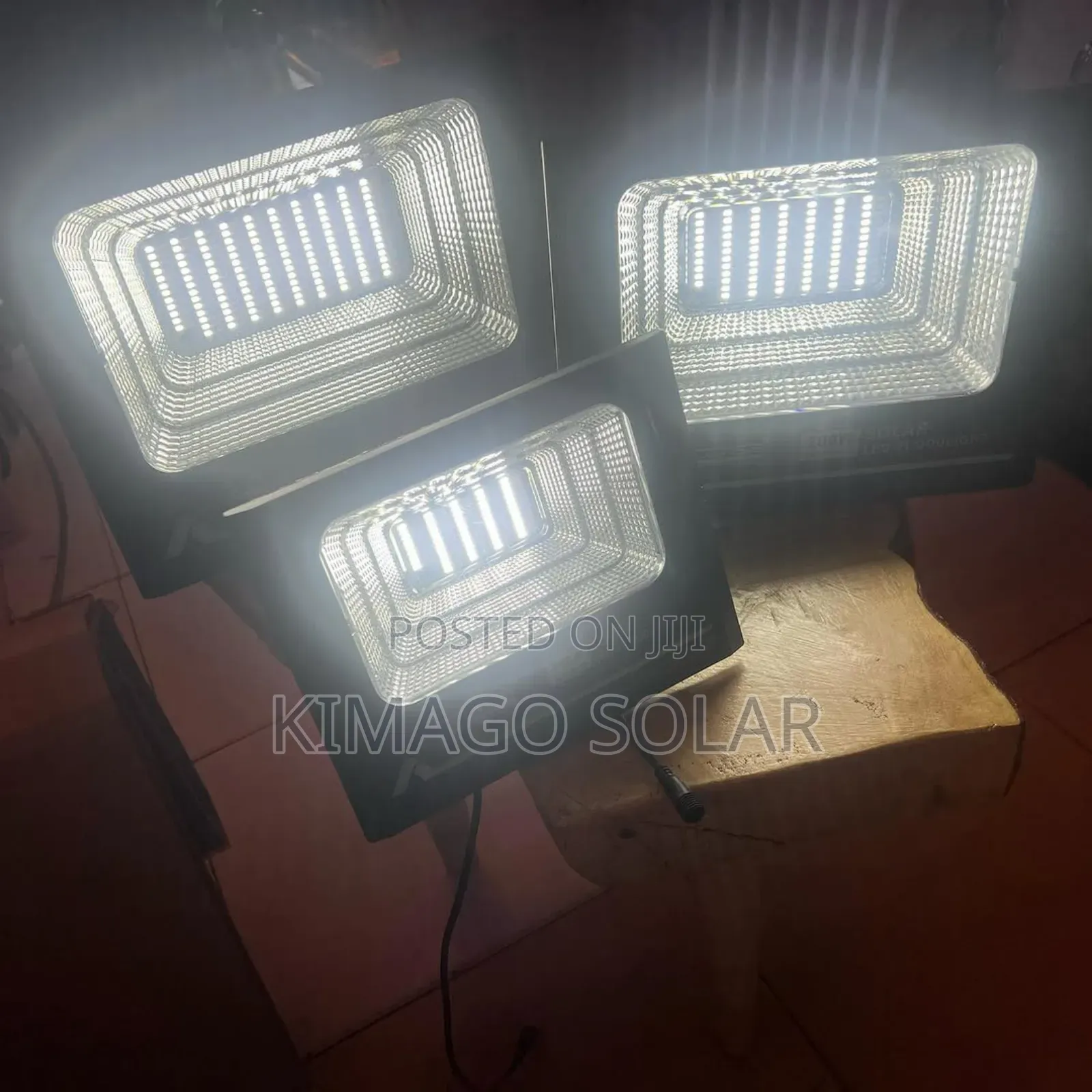 Flood Light ( Solar 100w ) Zinapatikana