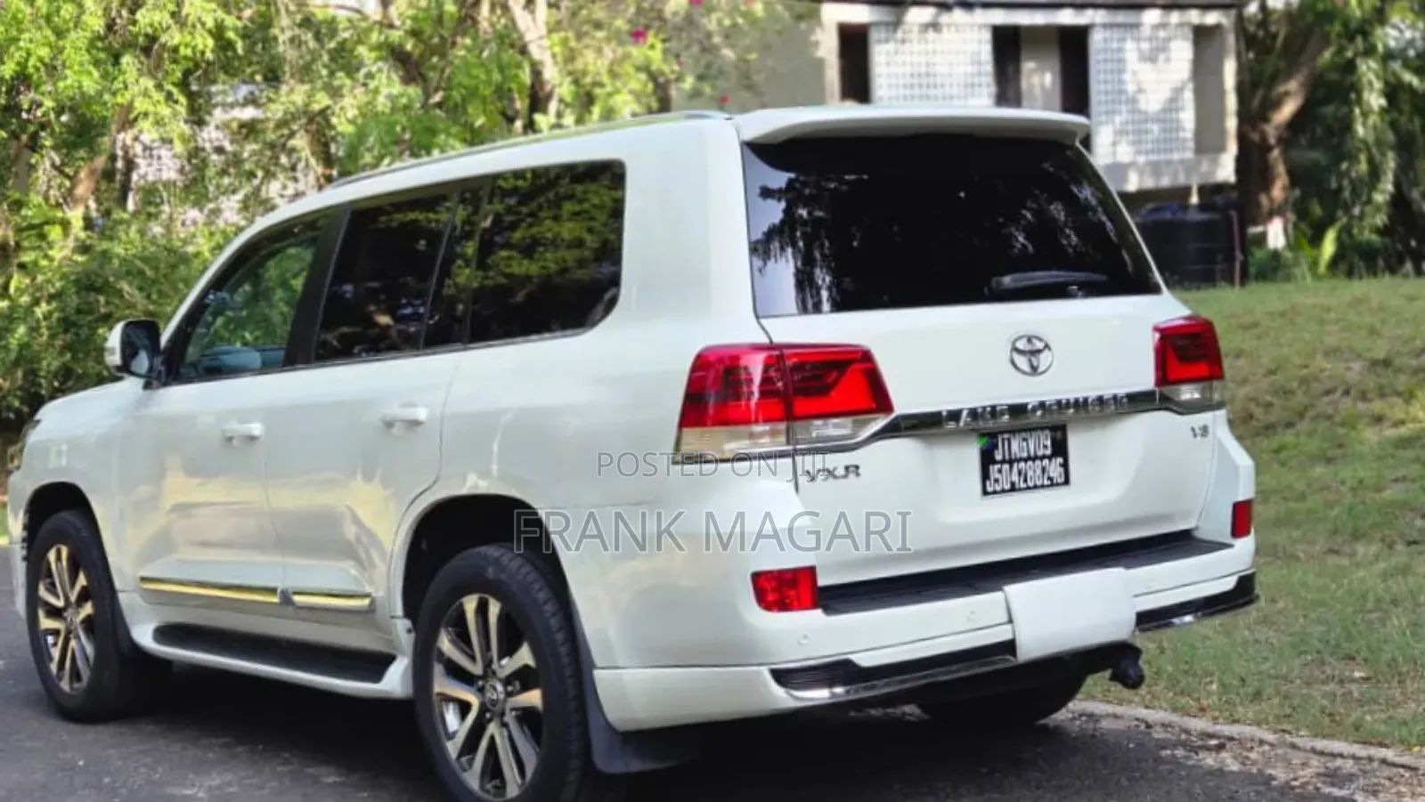 Toyota Land Cruiser 2019 White