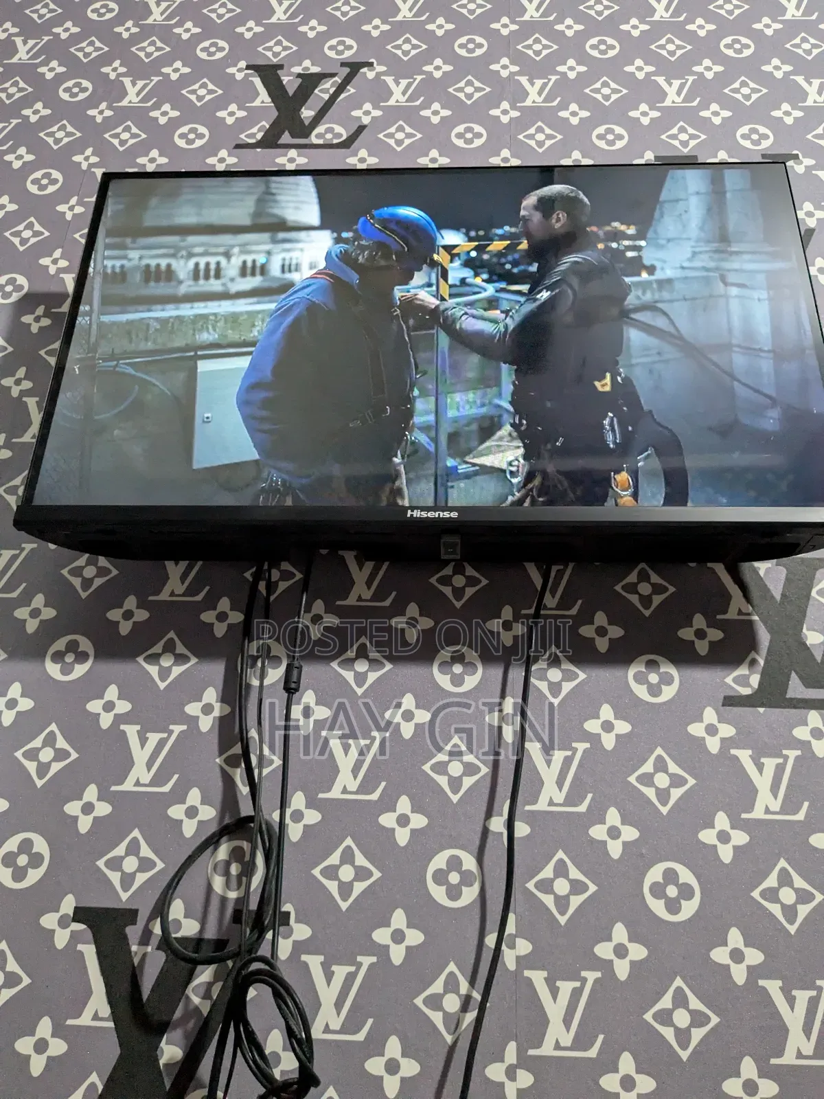 Hisense NCH 32